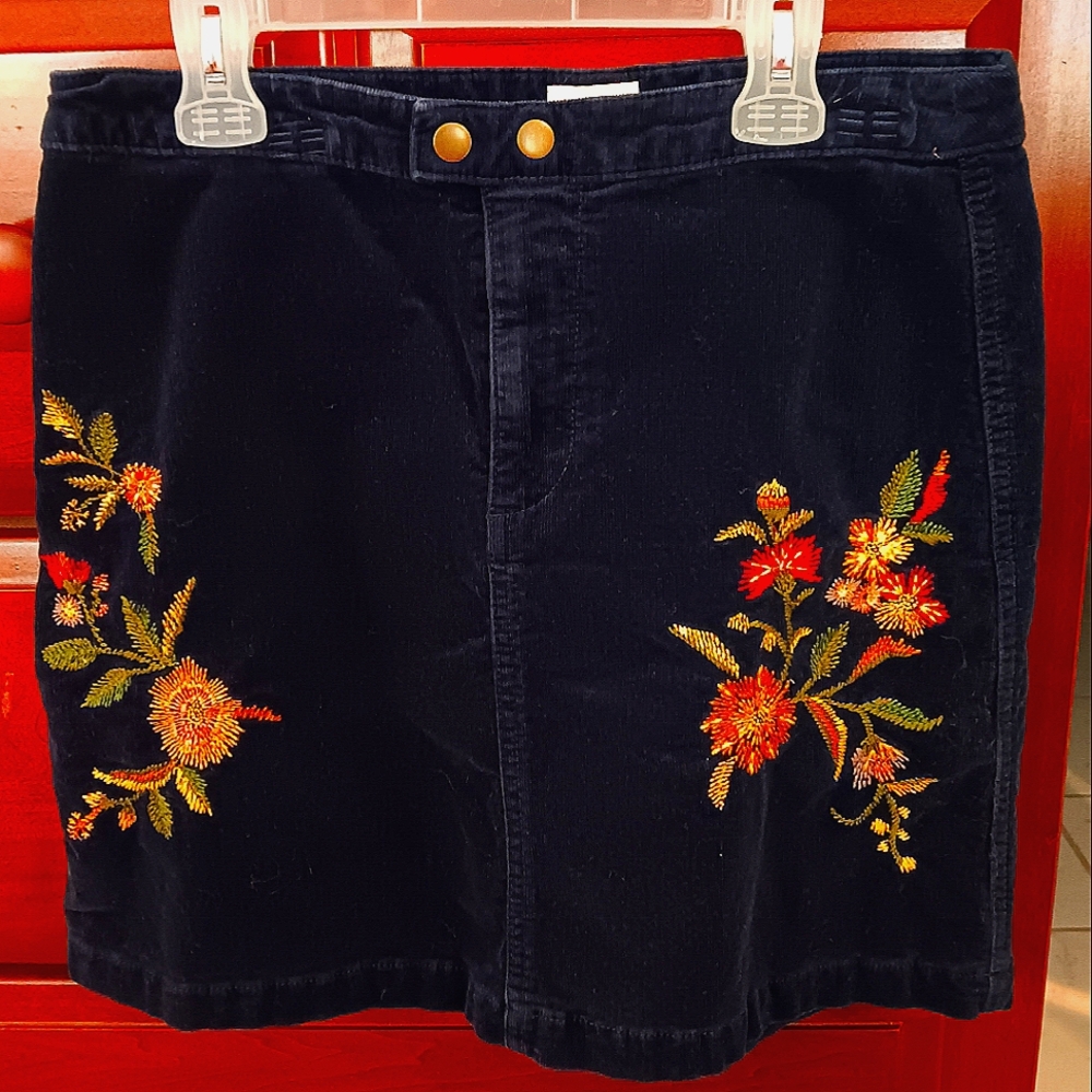 Floral Embroidered Corduroy Blue Black Skirt Mossimo Size 6